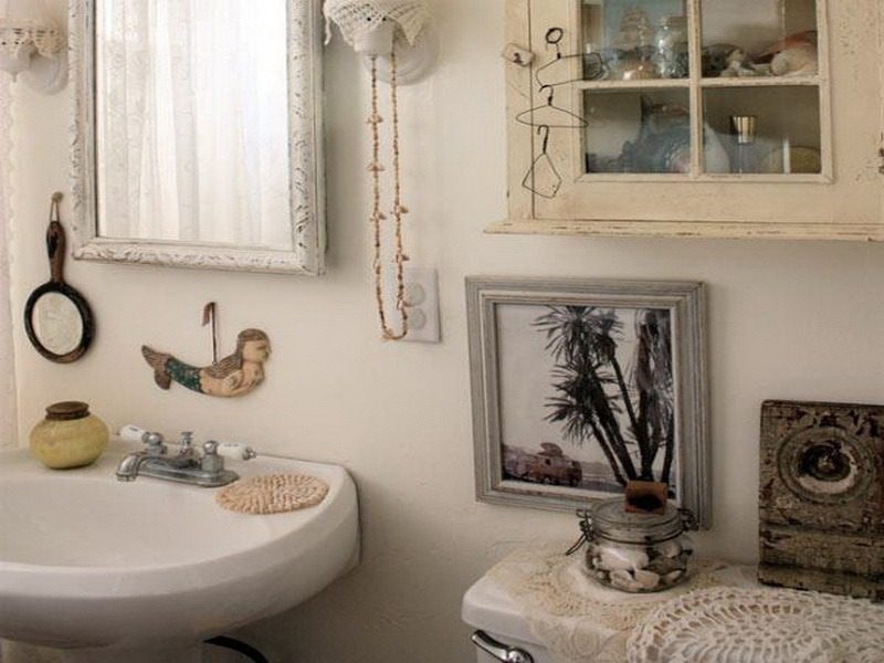 Bathroom Decor Ideas That Won’t Break the Bank